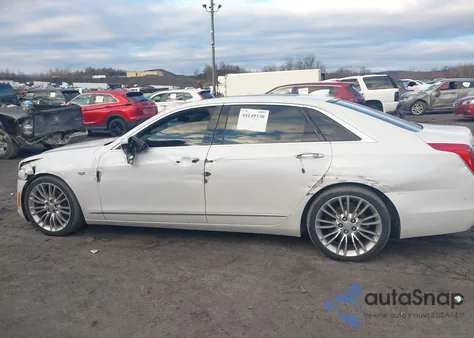 2016 Cadillac Ct6 Premium Luxury z USA, uszkodzony, nr VIN 1G6KF5RS2GU156698